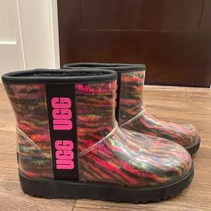 UGG-Two water proof mid Boots